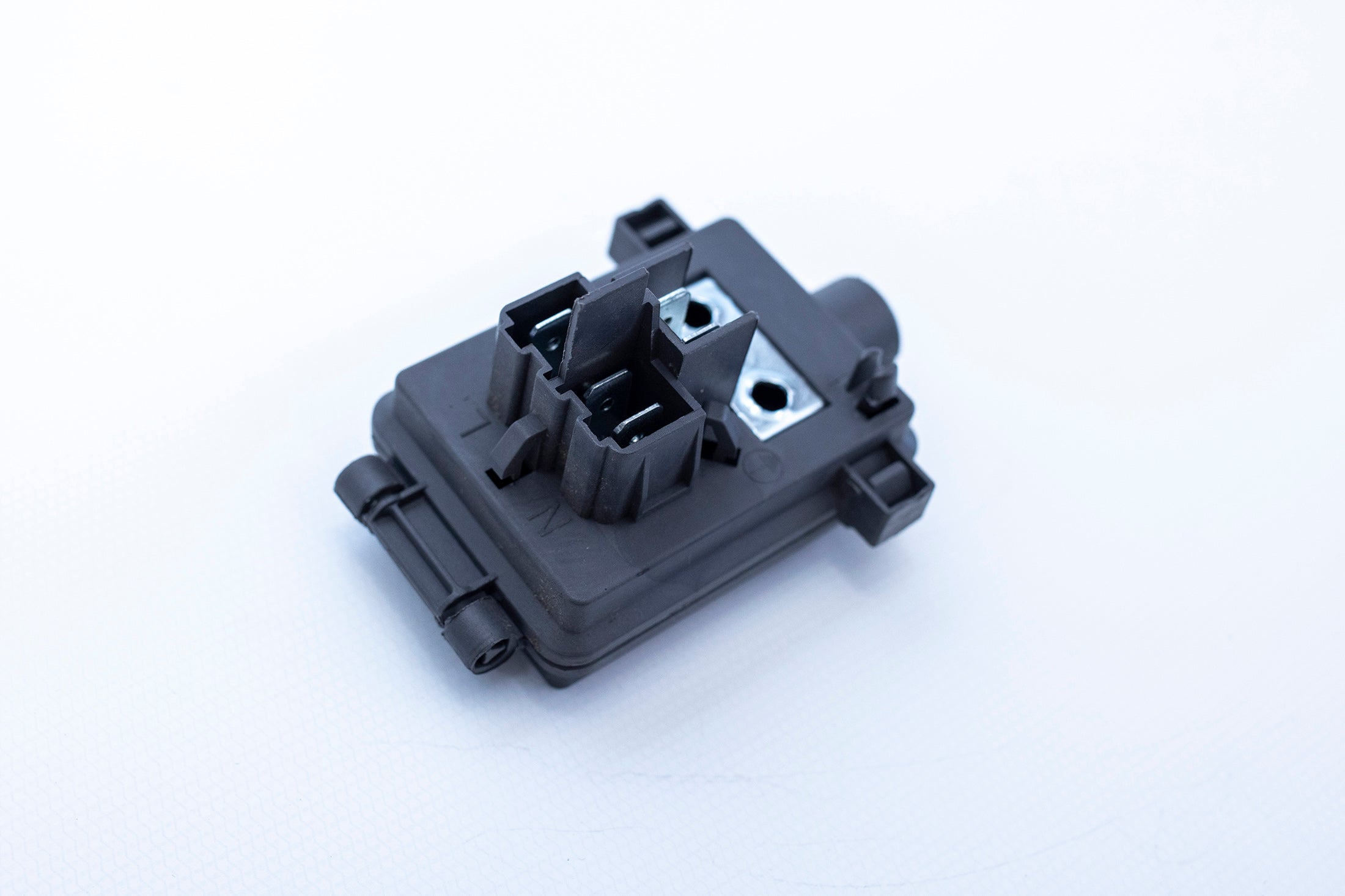Defy Hob Main Terminal Block