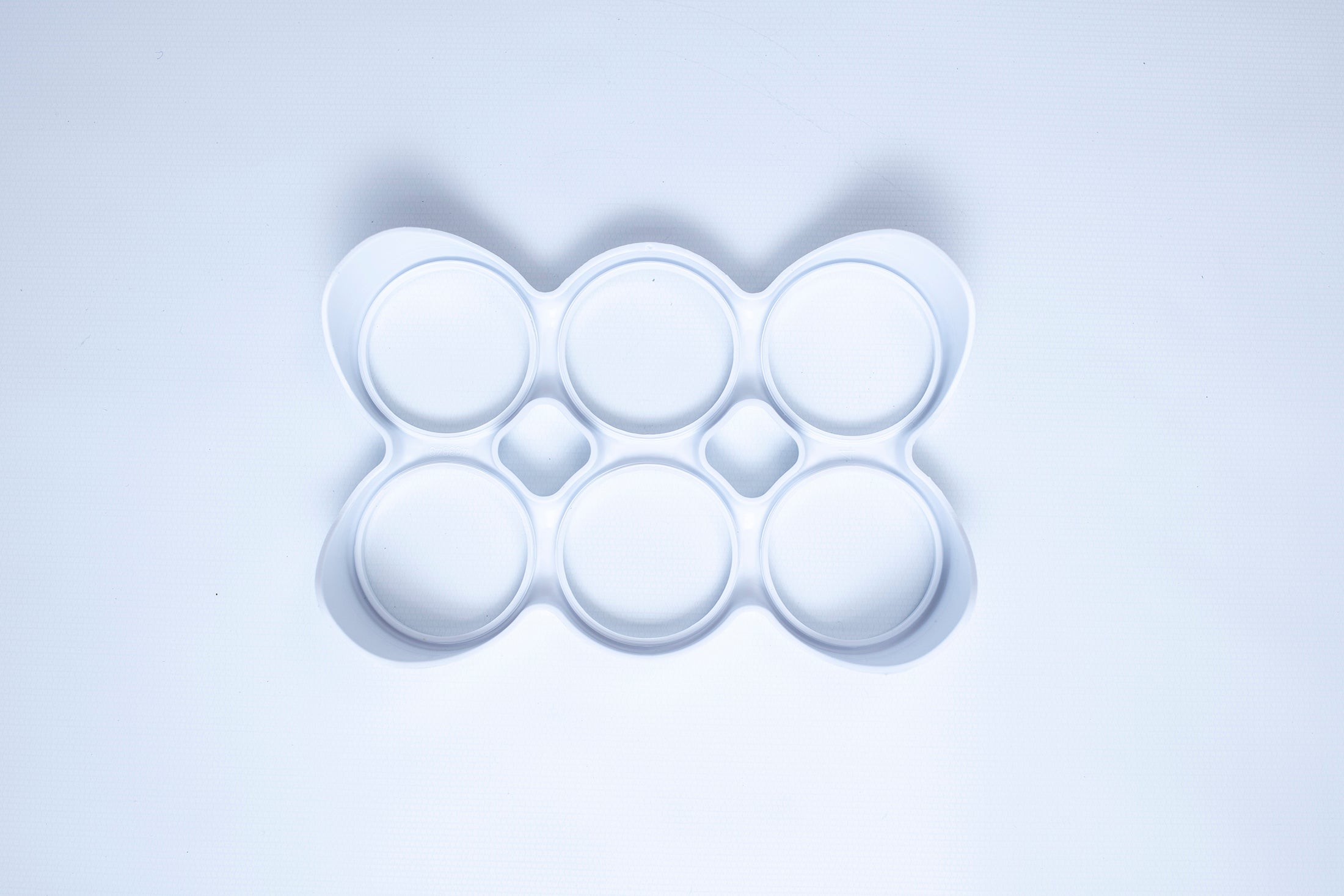 Defy - Fridge Egg Tray – Holds 6 Eggs