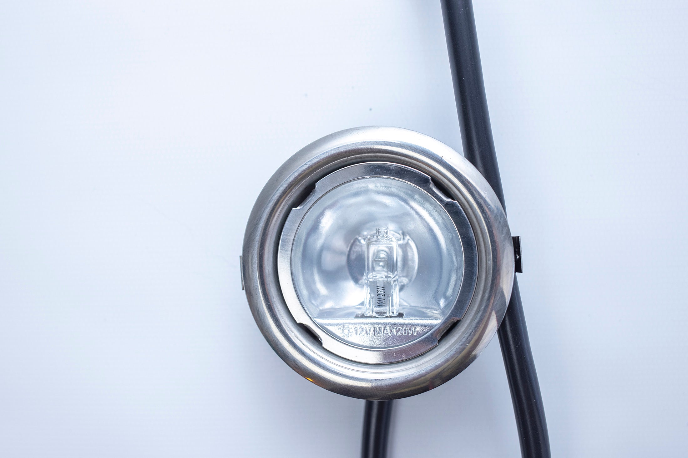 Defy Extractor Downlight (12v 20w)